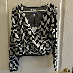 Women’s Cropped Faux Wrap Long Sleeve Sweater Future Collective White/Black M